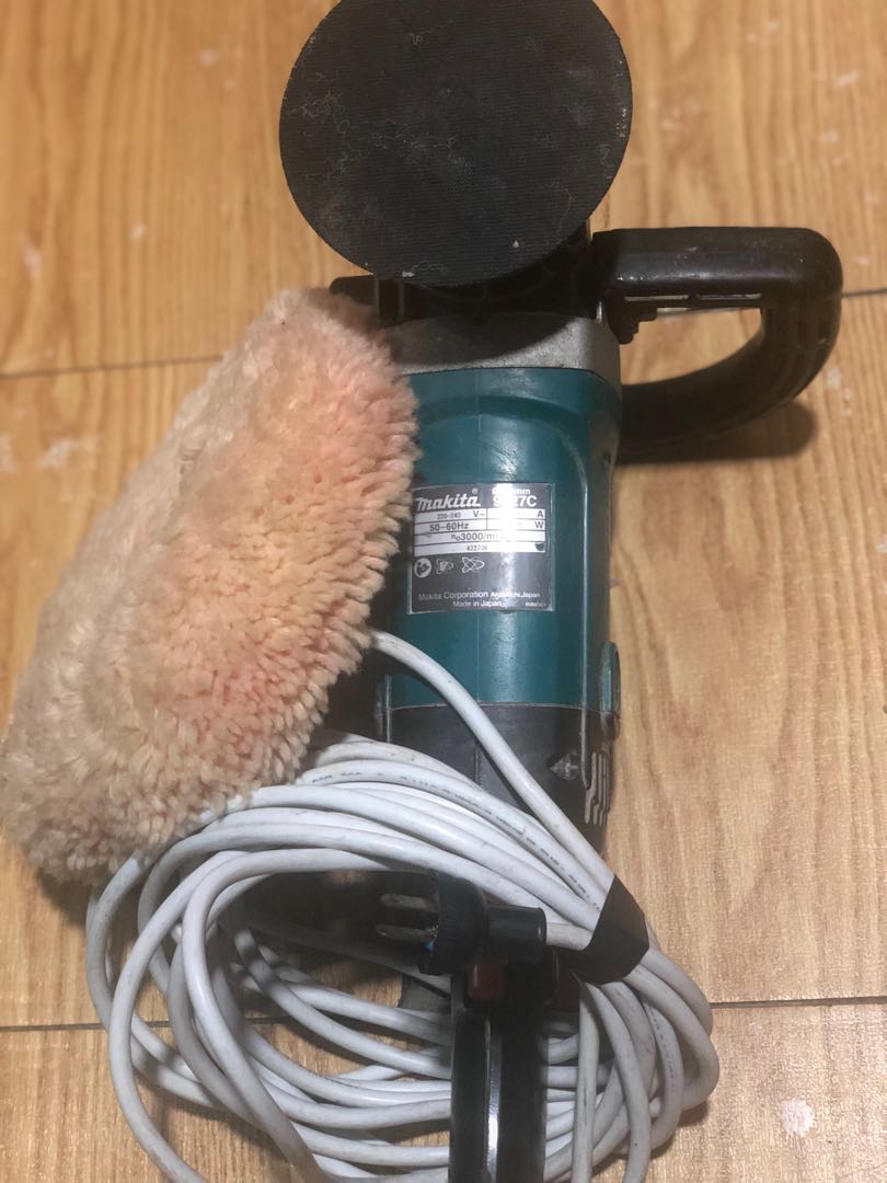 MAKITA 9227c, Commercial & Industrial, Industrial Equipment on Carousell
