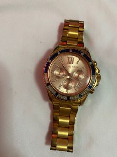 (Category: ) located in . Submitted by charis_g (Listing ID 1098492276, Image 1). Description: .