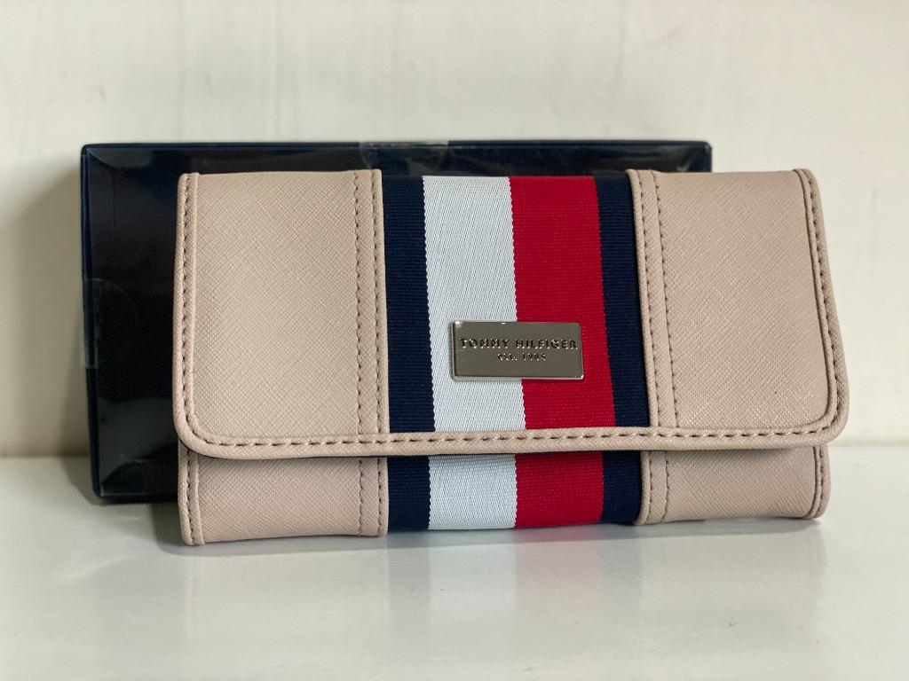 Tommy hilfiger pink wallet discount