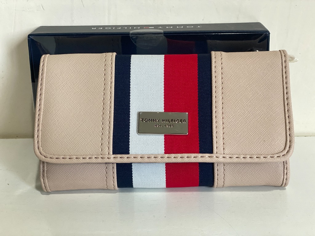 Tommy hilfiger pink shop wallet