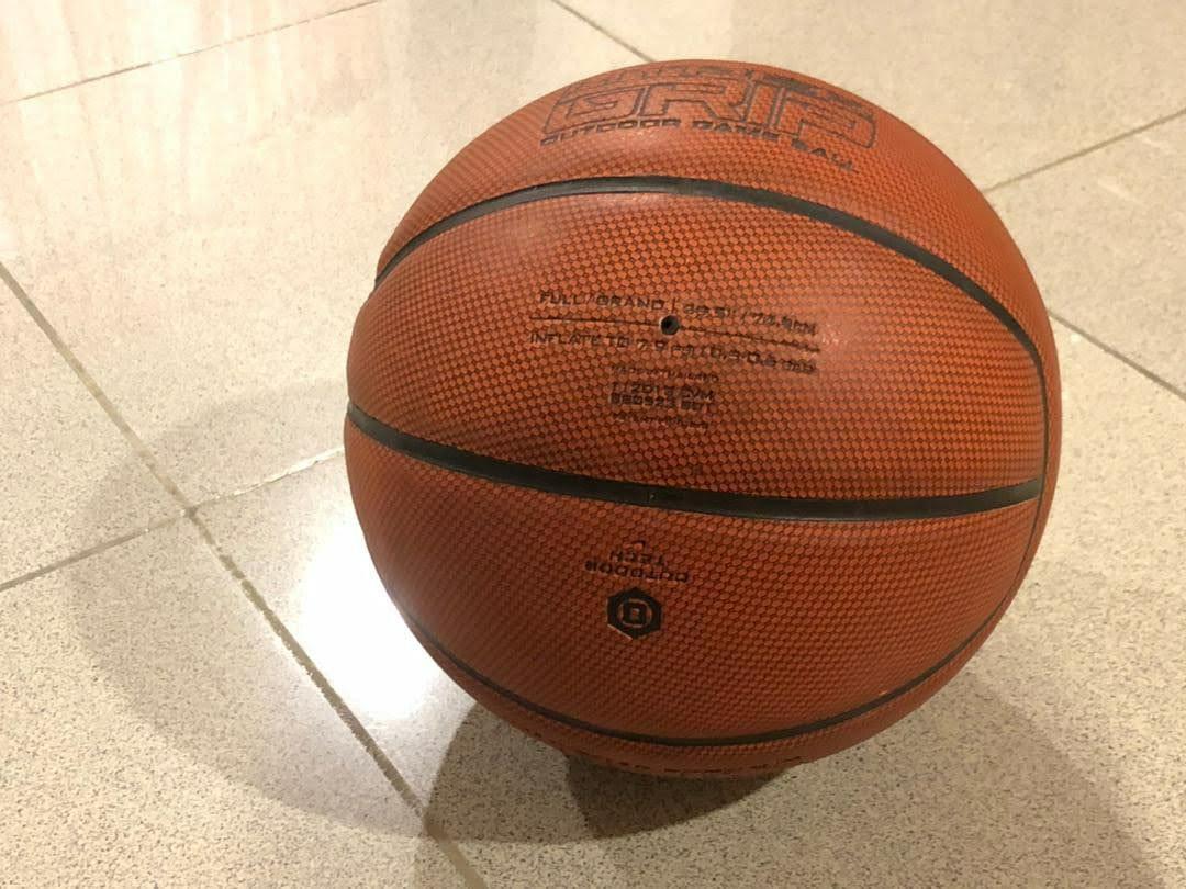 Nike Hyper Grip Basketball