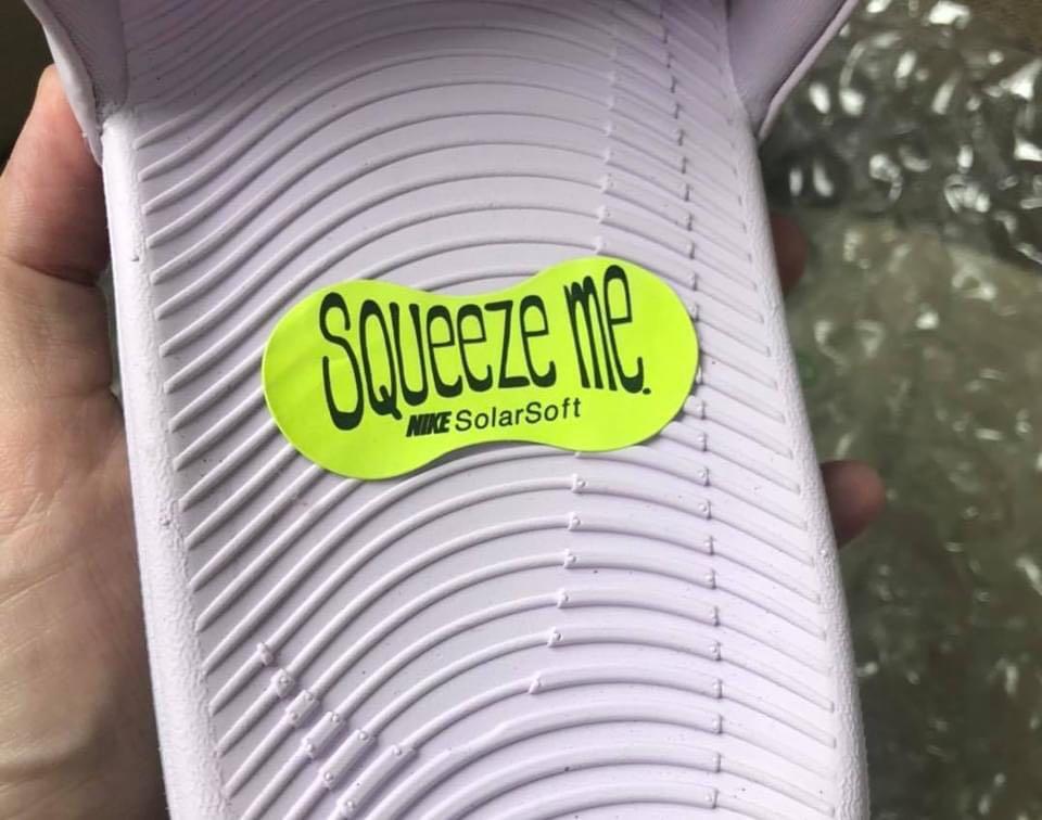 rastro empieza la acción Supresión Nike Pink Solar soft Squeeze Me Slides, Women's Fashion, Footwear, Slippers  and slides on Carousell