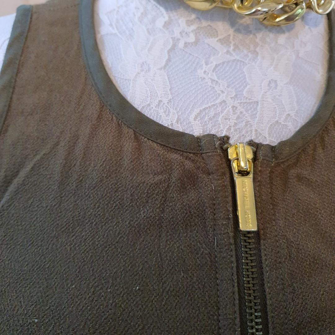 Michael Kors Army Green Cargo Dress (Category: Dresses) located in Angeles City. Submitted by declutt.rwithme (Listing ID 1098556301, Image 2). Description: original po pinadala to sakin from states. rfs: di na kasya xxs on wash tag can fit xs to small bust:15in waist: 15.5in height: 34in.