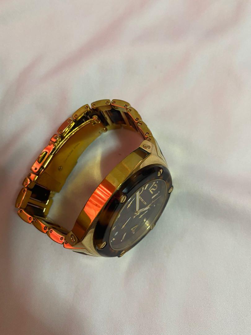 Original Michael Kors Ladies Watch (Category: Women's Watches) located in Pasig City. Submitted by charis_g (Listing ID 1098492794, Image 3). Description: RFS : Decluttering Free metro manila delivery.