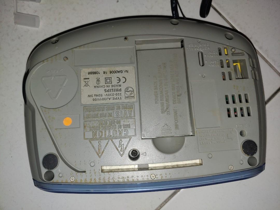 Philips clock radio AJ3011 with alarm display and gentle wake