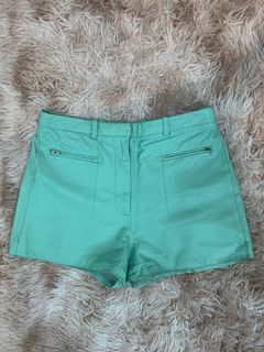 (Category: ) located in . Submitted by fashionsavyy (Listing ID 1098552208, Image 1). Description: .