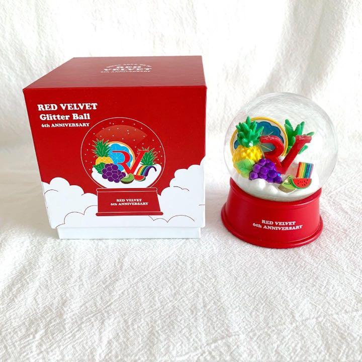 Red Velvet 官方周邊六週年水晶球, 興趣及遊戲, 收藏品及紀念品, 明星