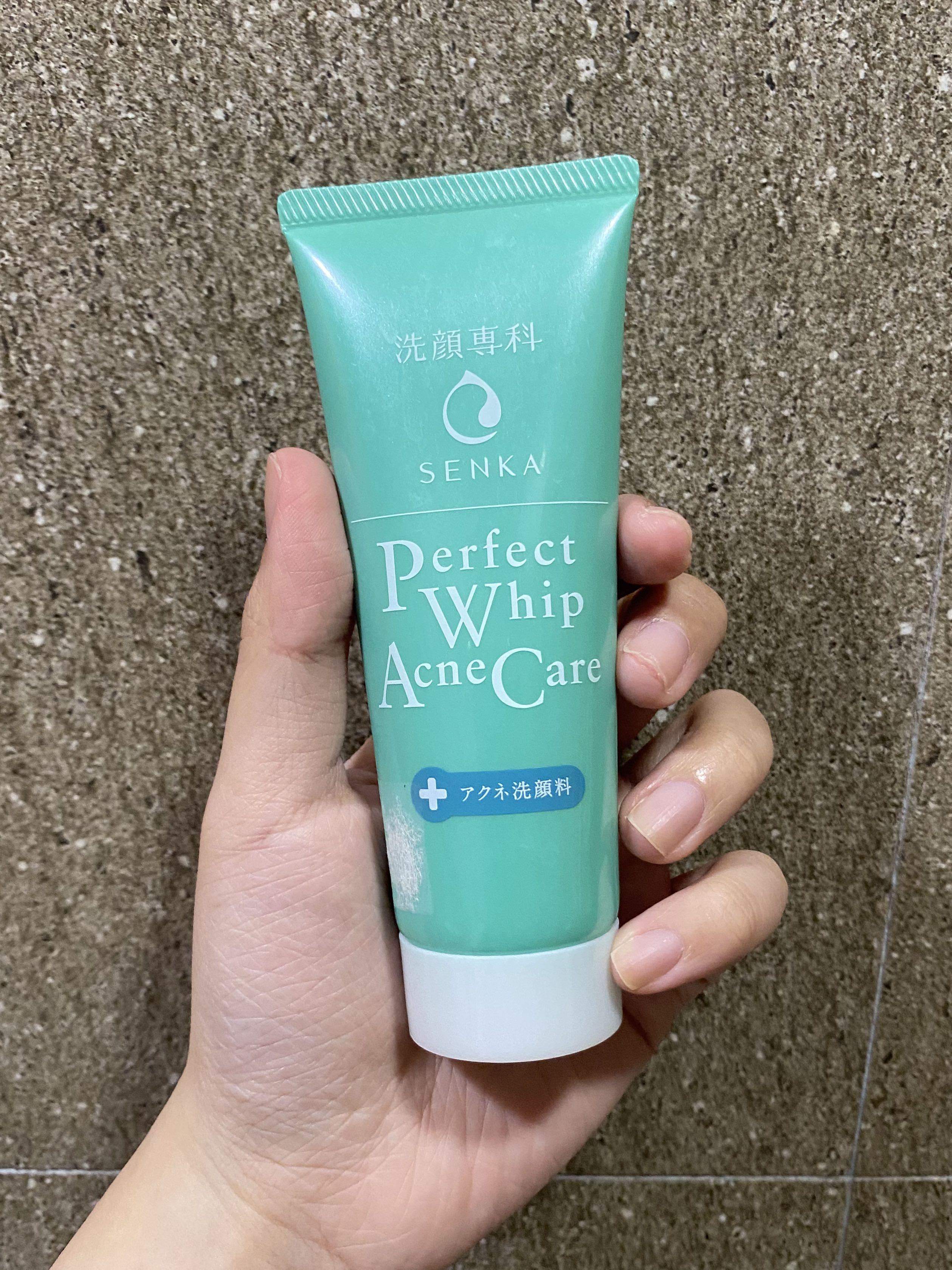 These Are The Best Cleansers For Dry And Acne Prone Skin