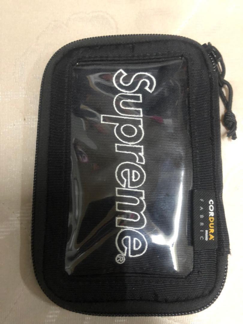 Supreme wallet fw19 deals