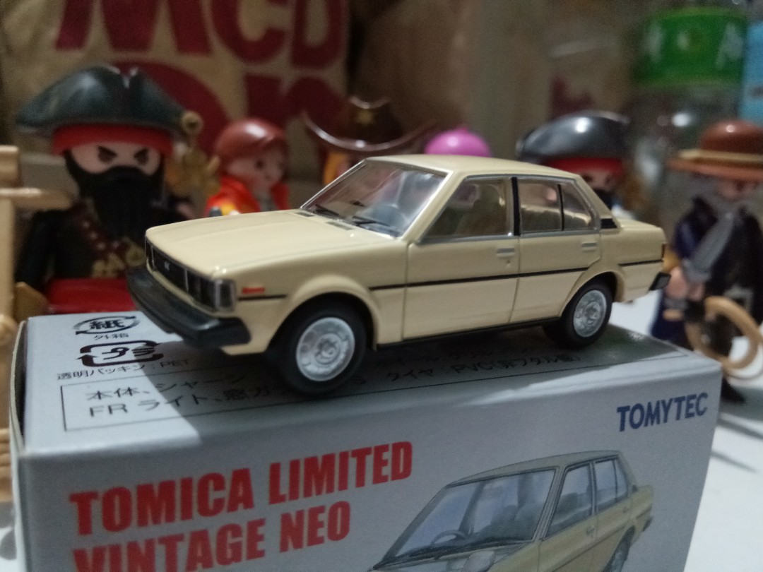 Tomica limited vintage toyota outlet corolla