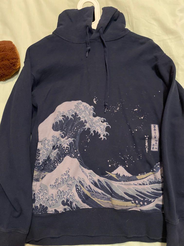 Uniqlo hokusai hoodie new arrivals