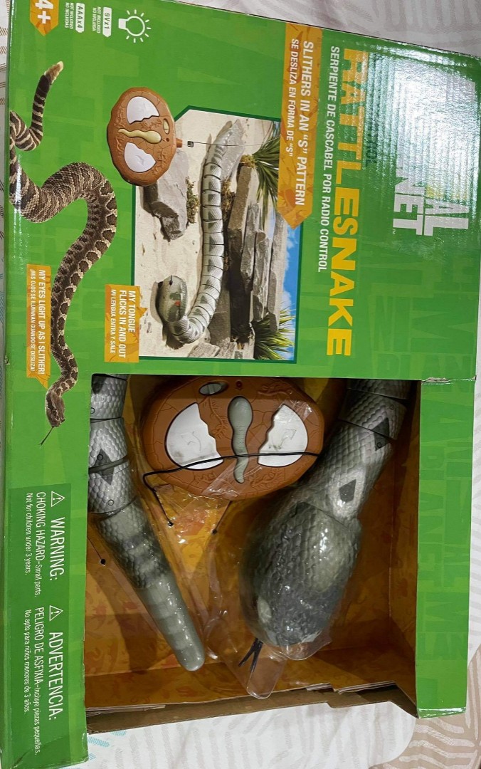 ANIMAL PLANET SALE REMOTE CONTROL RATTLESNAKE Hobbies Toys