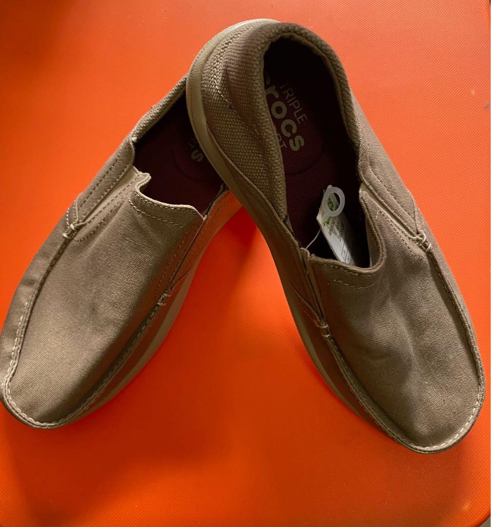 CROCS santa cruz convertible Men s Fashion Footwear Casual shoes on Carousell