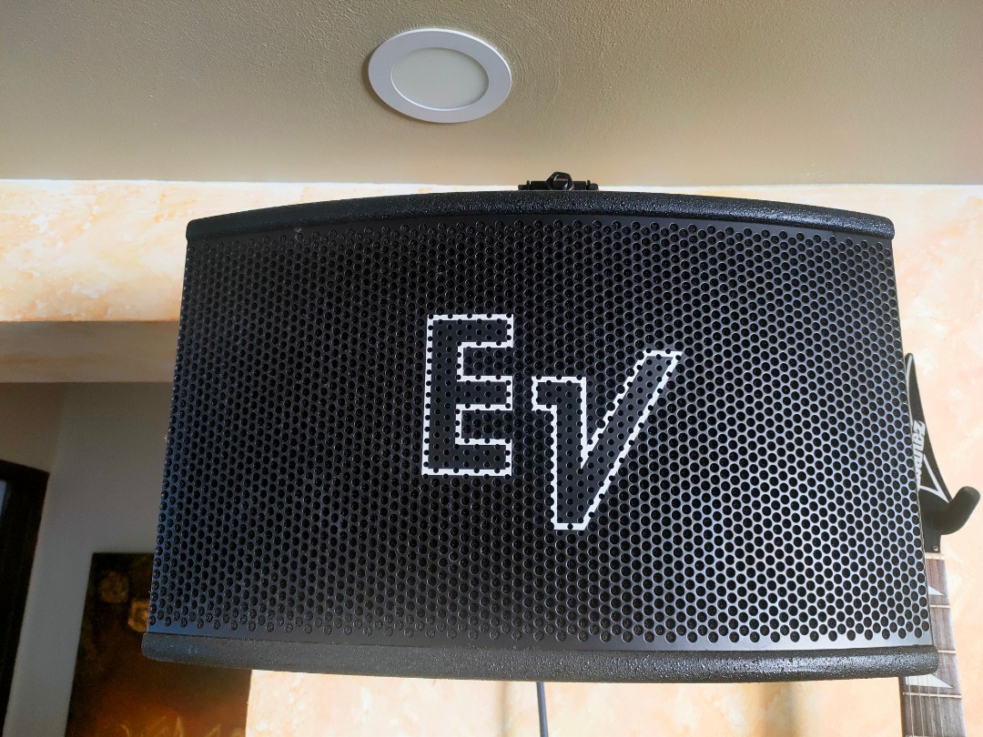 EV (Electro voice) 10inch speakers KL803, Audio, Soundbars, Speakers