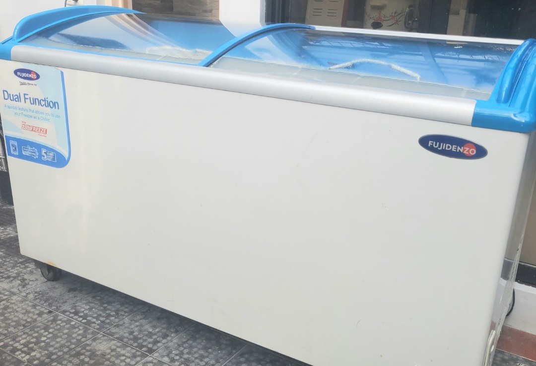 Freezer Fujidenzo Glass Top Chest Freezer Tv Home Appliances Kitchen Appliances Refrigerators And Freezers On Carousell Freezer Fujidenzo Glass Top Chest Freezer Tv Home Appliances Kitchen Appliances Refrigerators And Freezers On Carousell