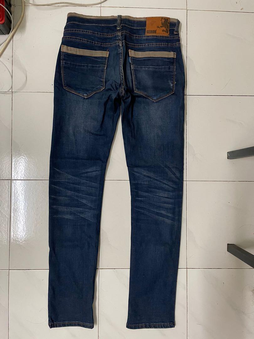 Uniqlo levis top