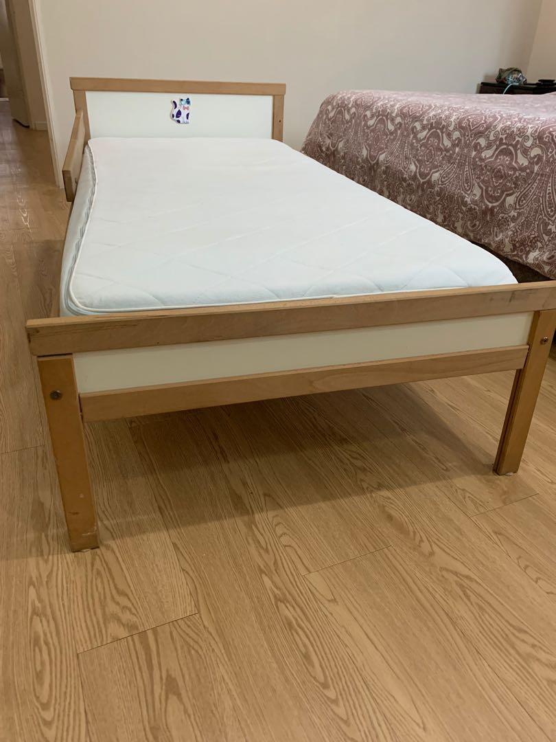 IKEA SNIGLAR TODDLER BED, Furniture & Home Living, Furniture, Bed