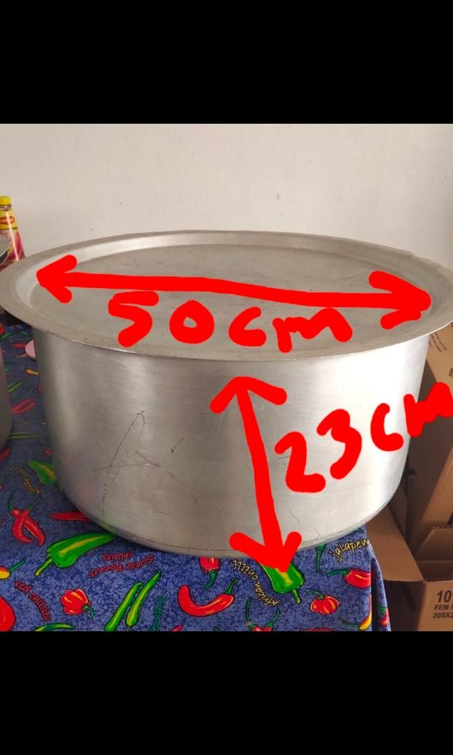 Large pots (Category: Other Kitchen Appliances) located in Singapore. Submitted by johnpari8176 (Listing ID 1098705778, Image 1). Description: Never use still new.selling it bc clear place..