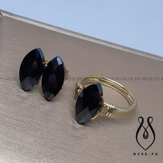 MUSE.PH HIGH QUALITY AUTHENTIC 14/20 US 10K GOLD HANDMADE AUSTRIA BLACK ONYX CRYSTAL JEWELRY SET (RING AND EARRINGS SET )