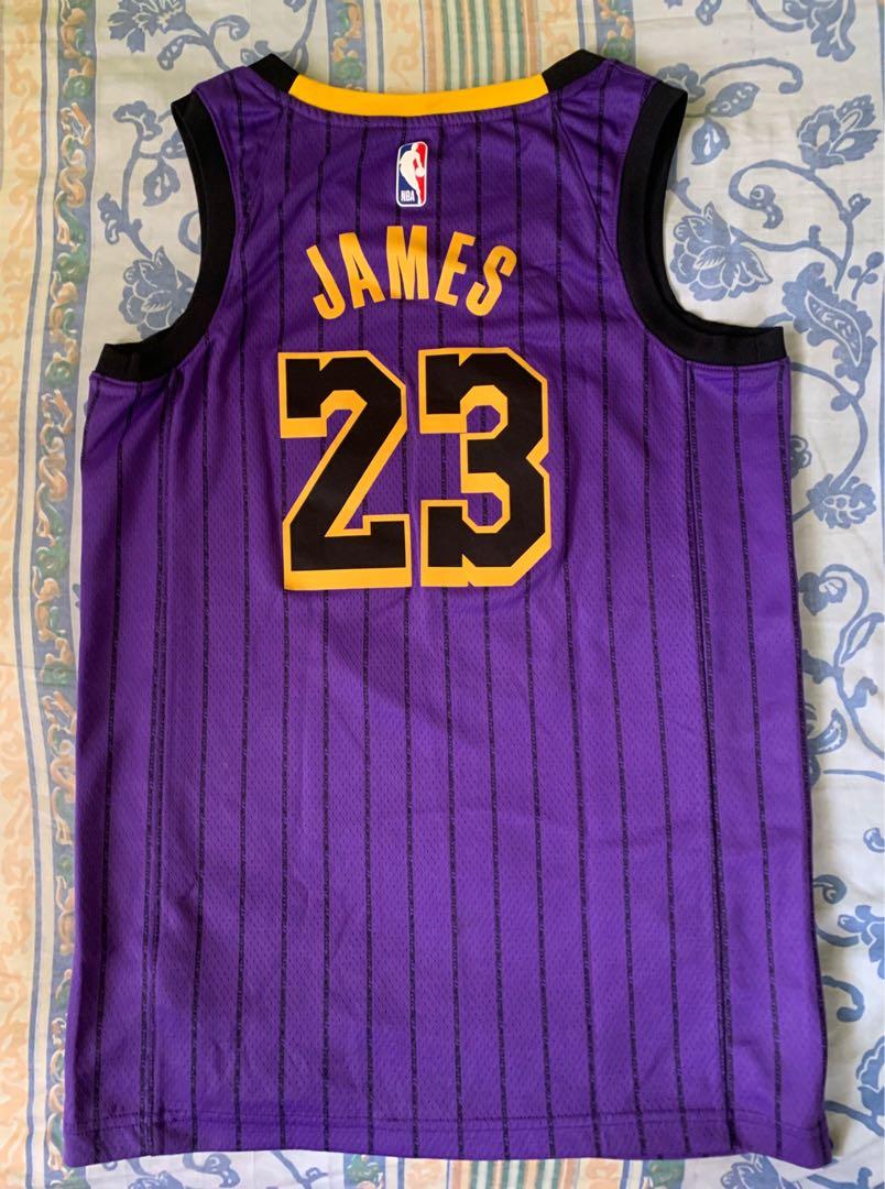 Lebron james jersey foot locker store