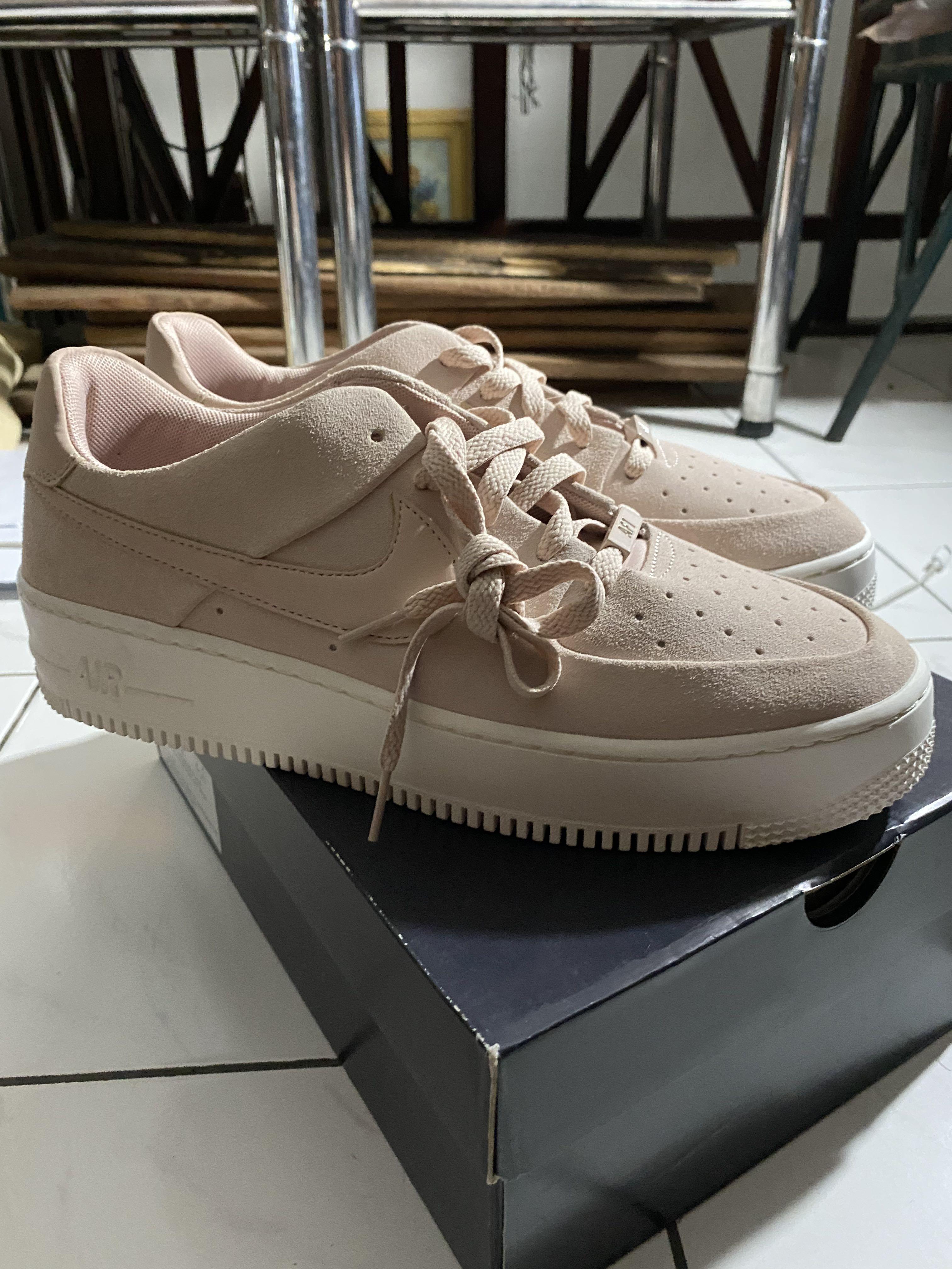 New! NIKE AIR FORCE SAGE LOW 1, Fesyen Pria, Sepatu , Sneakers di Carousell