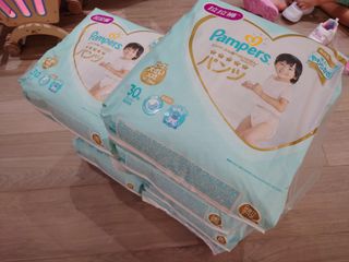 （分類：）位於 。 由 lllll_ssss 提交（商品編號 1098809411，圖片 1）。簡介： 。