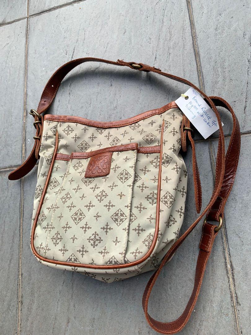 Russet sling bag clearance