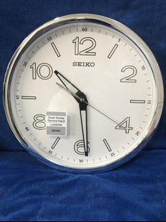 Seiko Wall Clock QXA679S