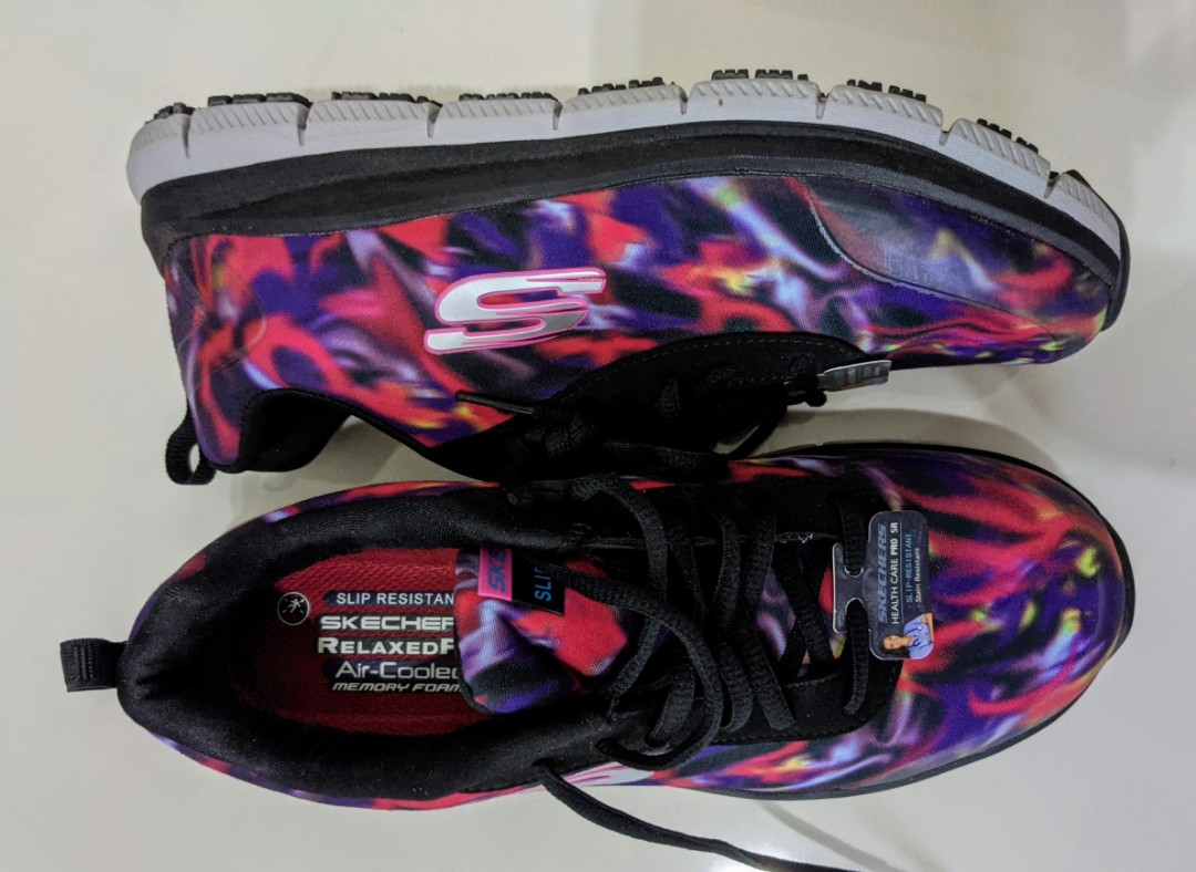Skechers health 2025 pro sneakers