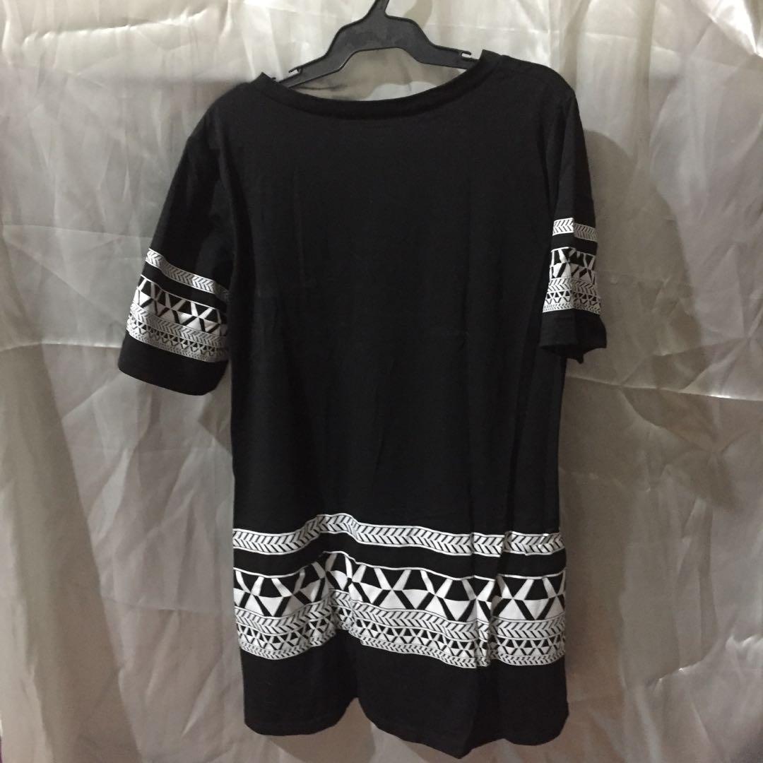 Streetwear Style Shirt (Category: Blouses) located in Pasay City. Submitted by alierv (Listing ID 1098814271, Image 1). Description: S-M.