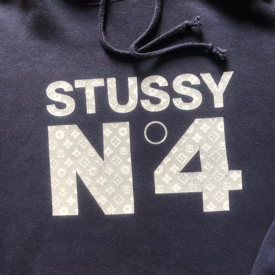 SOLD)Stussy N4 LV Monogram Size : X-Large Price : 2000 THB