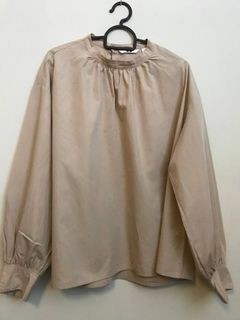 (Category: ) located in . Submitted by preloved.cartel (Listing ID 1098790402, Image 1). Description: .