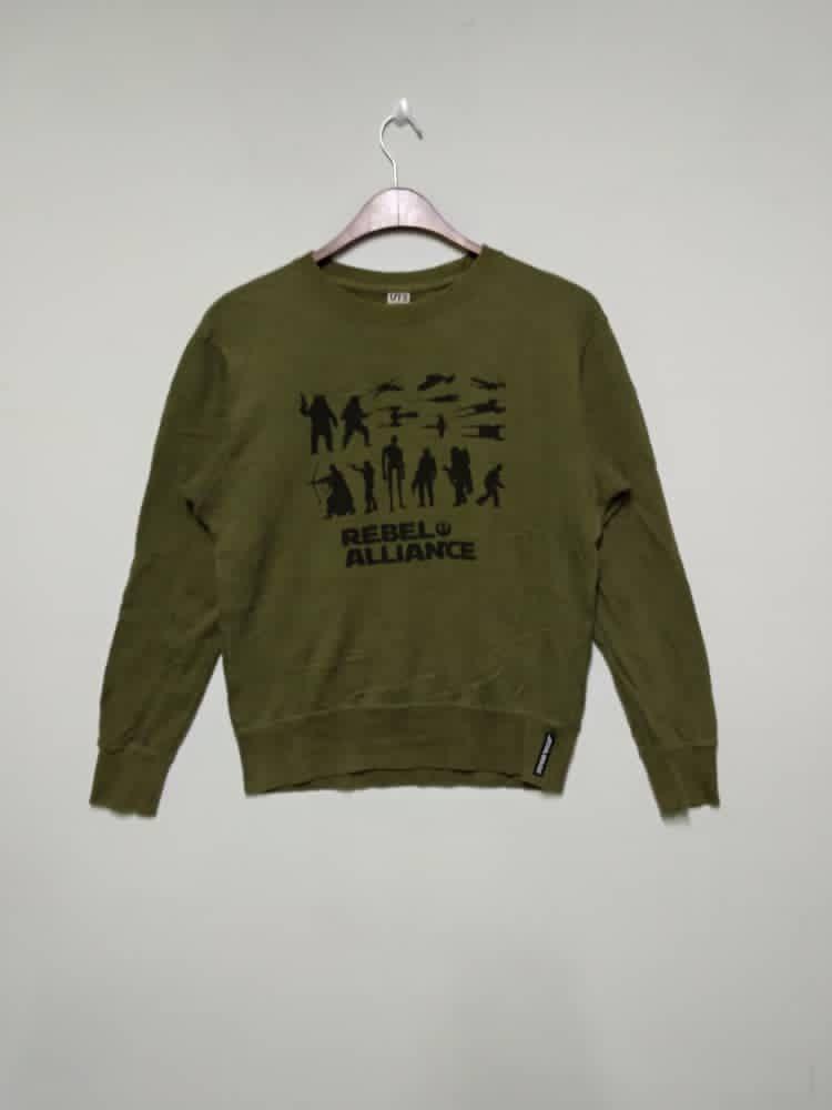 Uniqlo star wars sweatshirt 2025