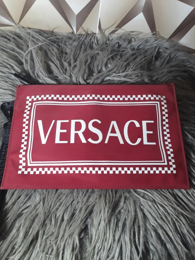 Versace clutch bag (Category: Luxury Bags & Wallets) located in Cavite. Submitted by shoppingholic_boutique (Listing ID 1098678688, Image 2). Description: .