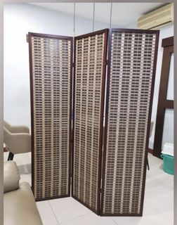 (Category: ) located in . Submitted by monikshak (Listing ID 1098851957, Image 1). Description: .