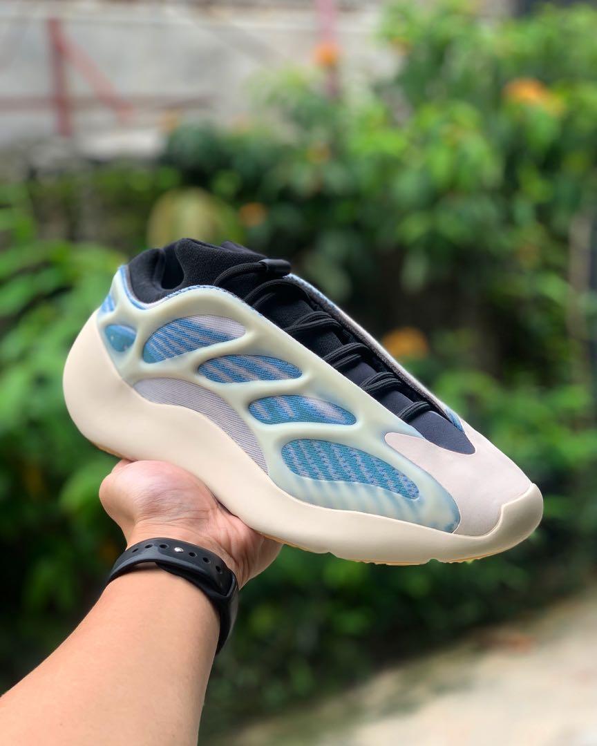RUSH ‼️‼️ Yeezy 700 V3 “Kyanite”, Men's 