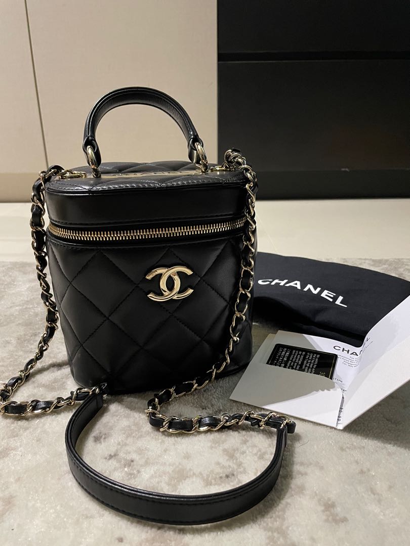 Chanel Trendy CC Round Vanity Case Crossbody Bag Lambskin Black LGHW