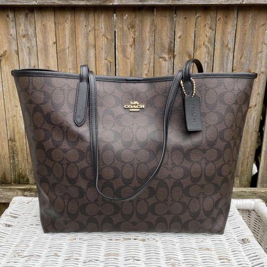 Coach signature deals tote black