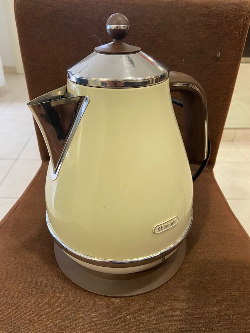 Delonghi icona hotsell vintage kettle cream