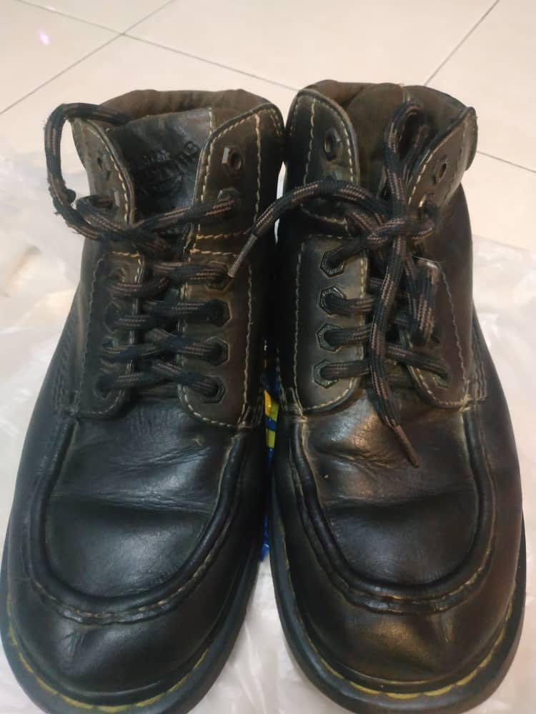 Dr Martens Authentic Boot