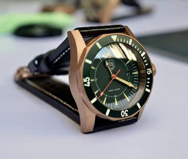 売り切り御免 Bronze Diver Plongee Montre モントレプリジェダイバーブロンズシーシャドウグリーンancon 送料無料 腕時計 Sea Box In Mm 45 Green 1943agc4 Shadow メンズ腕時計 Indonesiadevelopmentforum Com