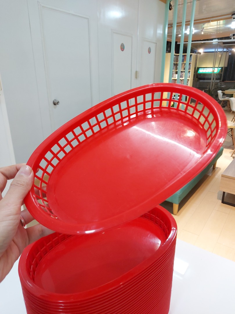 Fast Food or Restaurant Plastic Serving Basket Tray Plates for Dine In