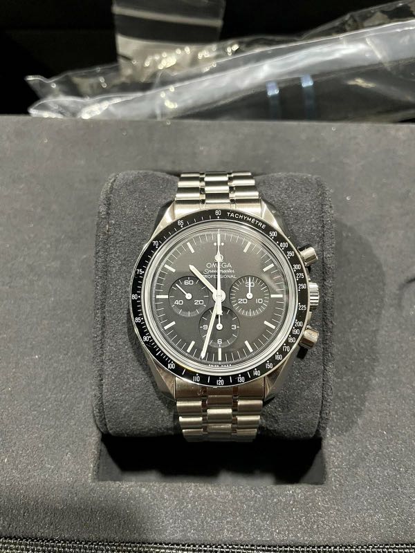 Omega Speedmaster sapphire 1863 