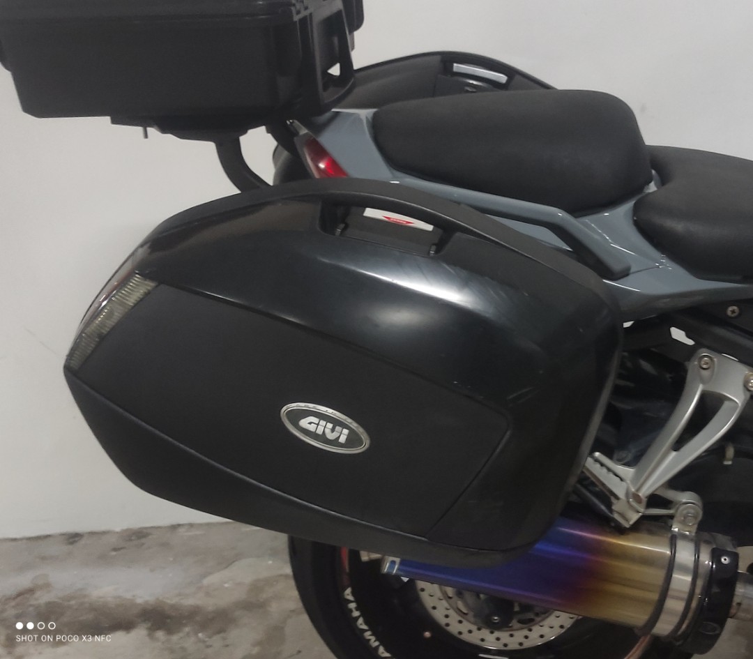 Givi v35 panniers with rack Motorcycles Motorcycle Accessories