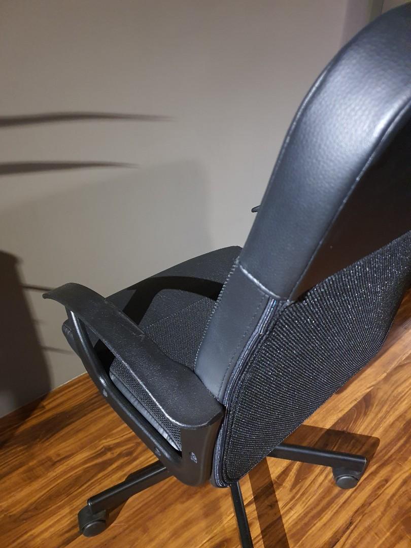 Renberget swivel chair review discount