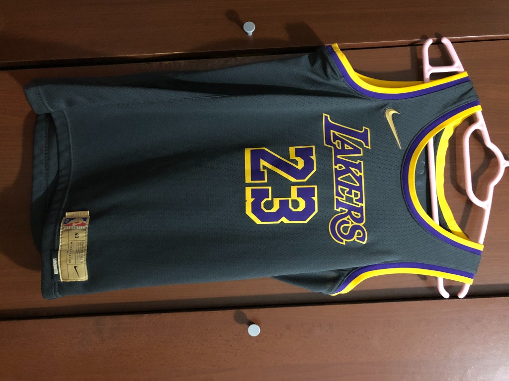 M - BNWT - Lebron James Los Angeles Lakers Earned Edition NBA Swingman  Jersey, Men's Fashion, Activewear on Carousell