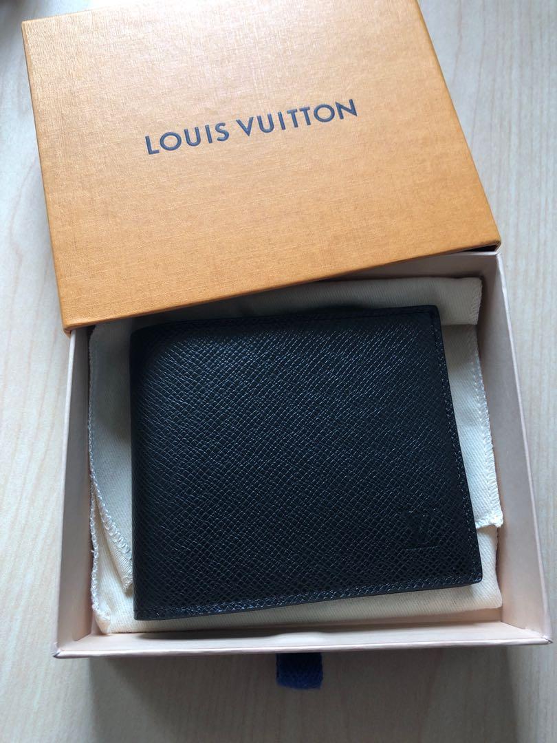 Louis Vuitton AMERIGO Men's Wallet, Men's Fashion, Watches & Accessories,  Wallets & Card Holders on Carousell