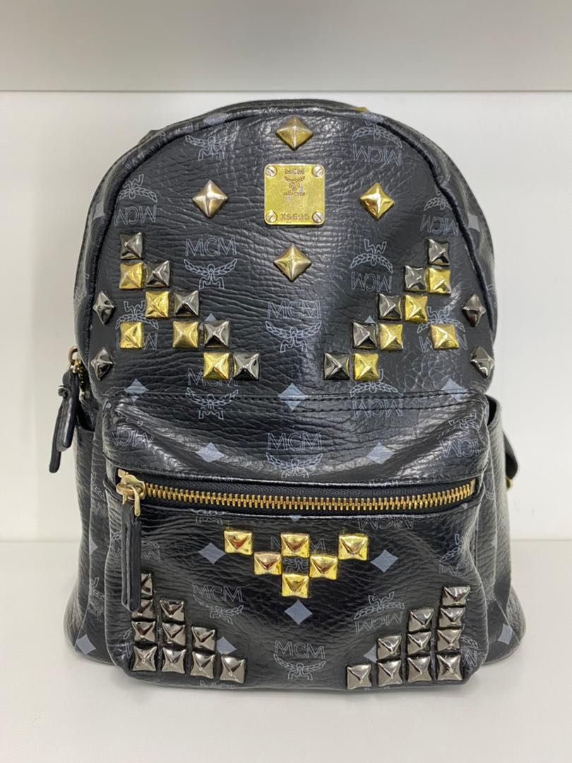 mcm backpack zipper
