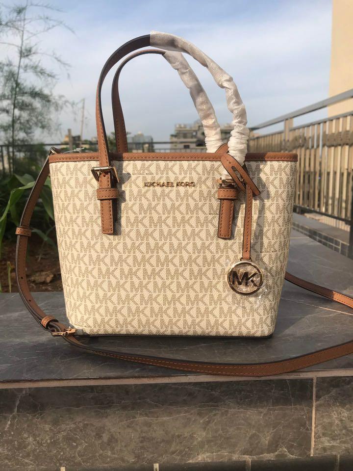 Michael kors jet set tote small top