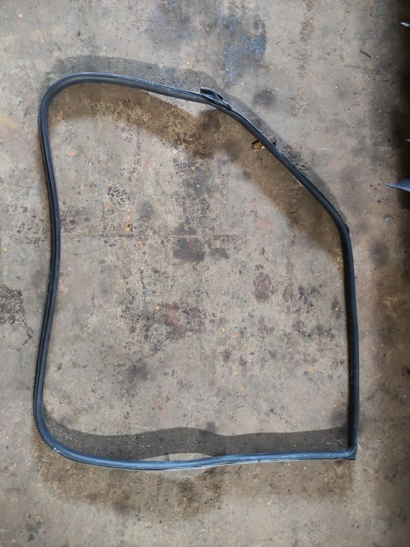 Mini cooper shop rubber door seal